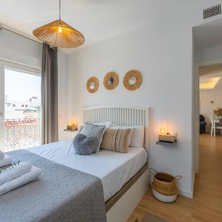 Apartment But Quiet, Pool And Wifi - Fibre