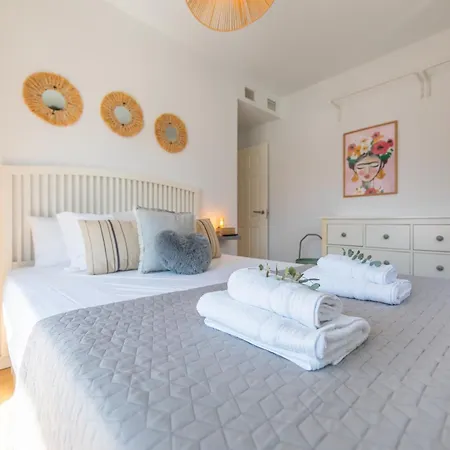 But Quiet, Pool And Wifi - Fibre Apartment Tarifa